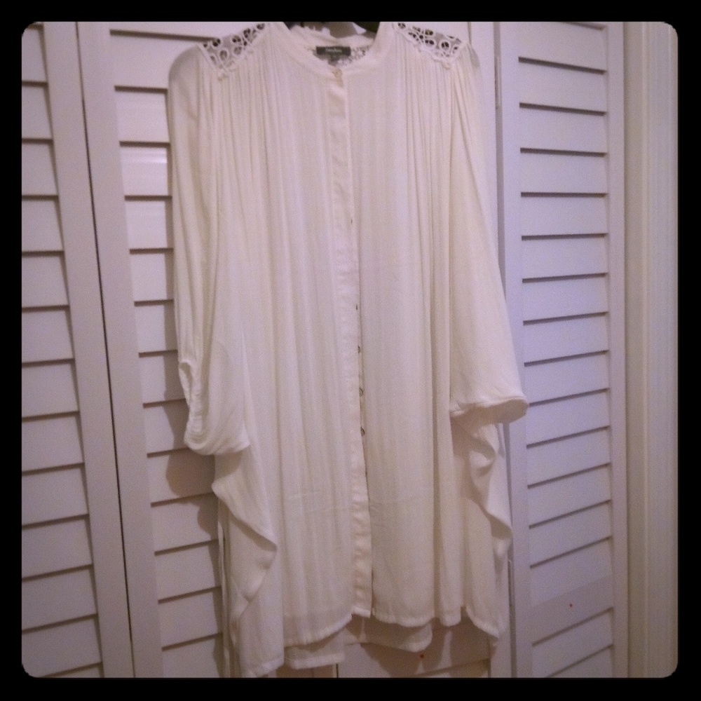 White button down blouse